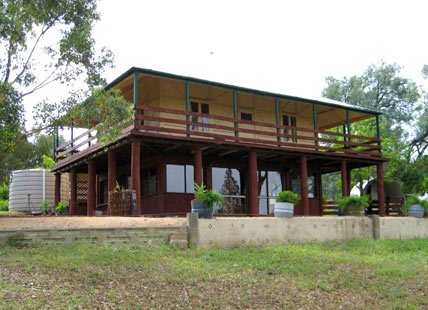 Natone Lodge Homestead